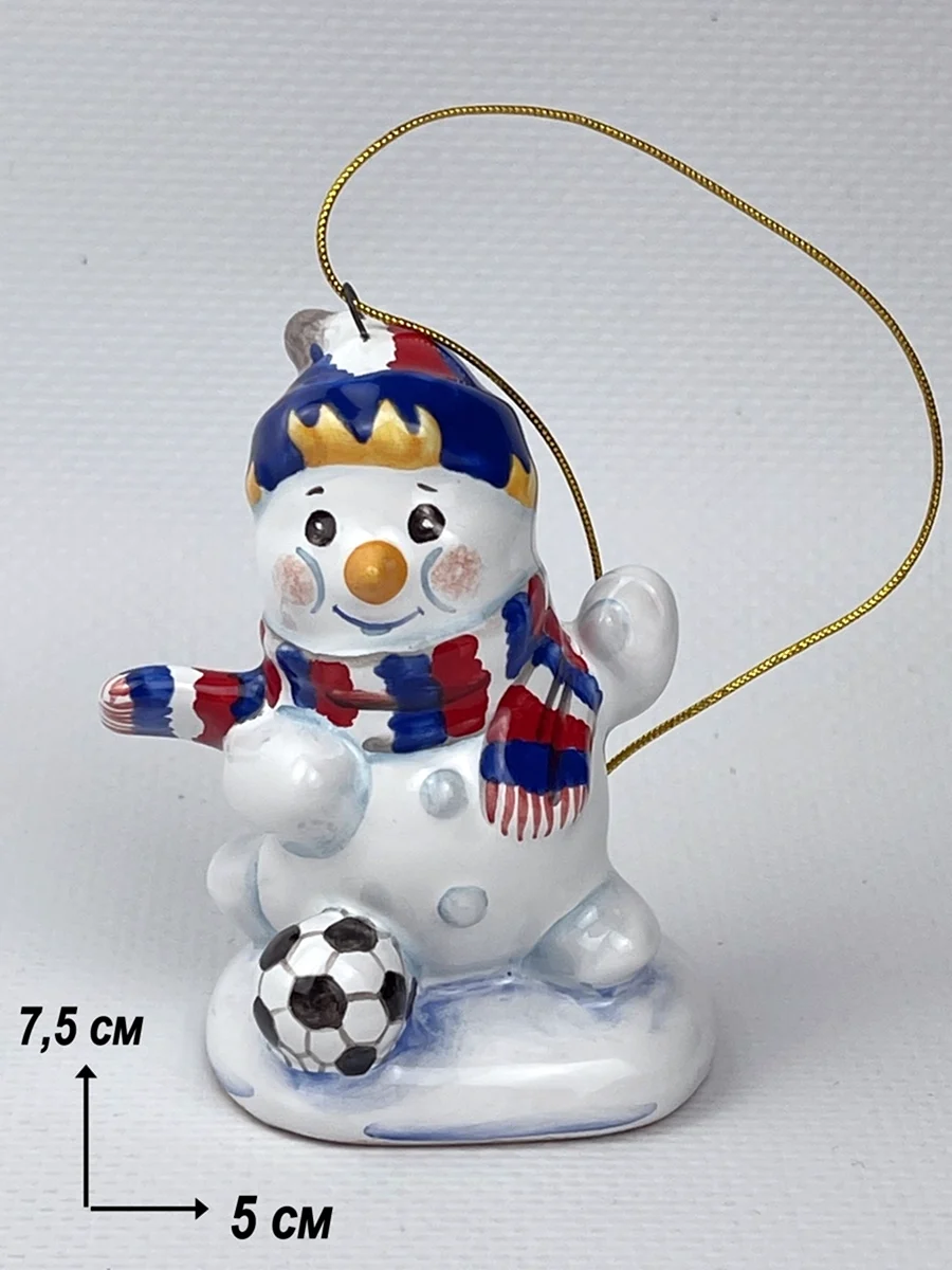 Снеговик футболист