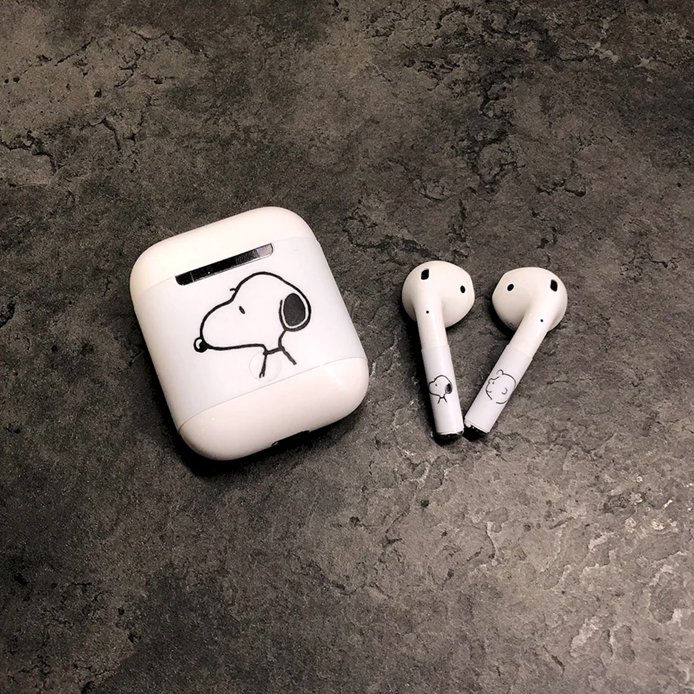 Украли наушники airpods. Чехол на аирподс 2. Аирподс Макс в чехле. Чехол для наушников Apple Earpods Max. Чехол для наушников аирподс Макс.