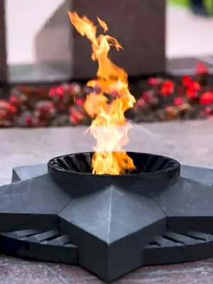 Мемориал Сургут вечный огонь