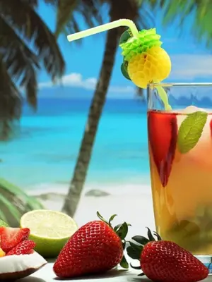 Тропический коктейль
