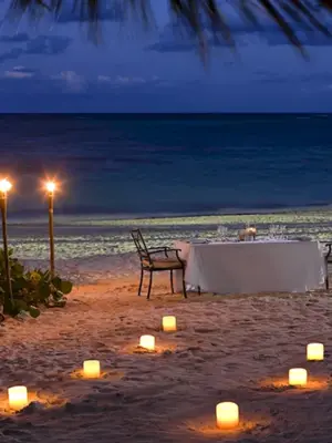 Романтический вечер на берегу моря