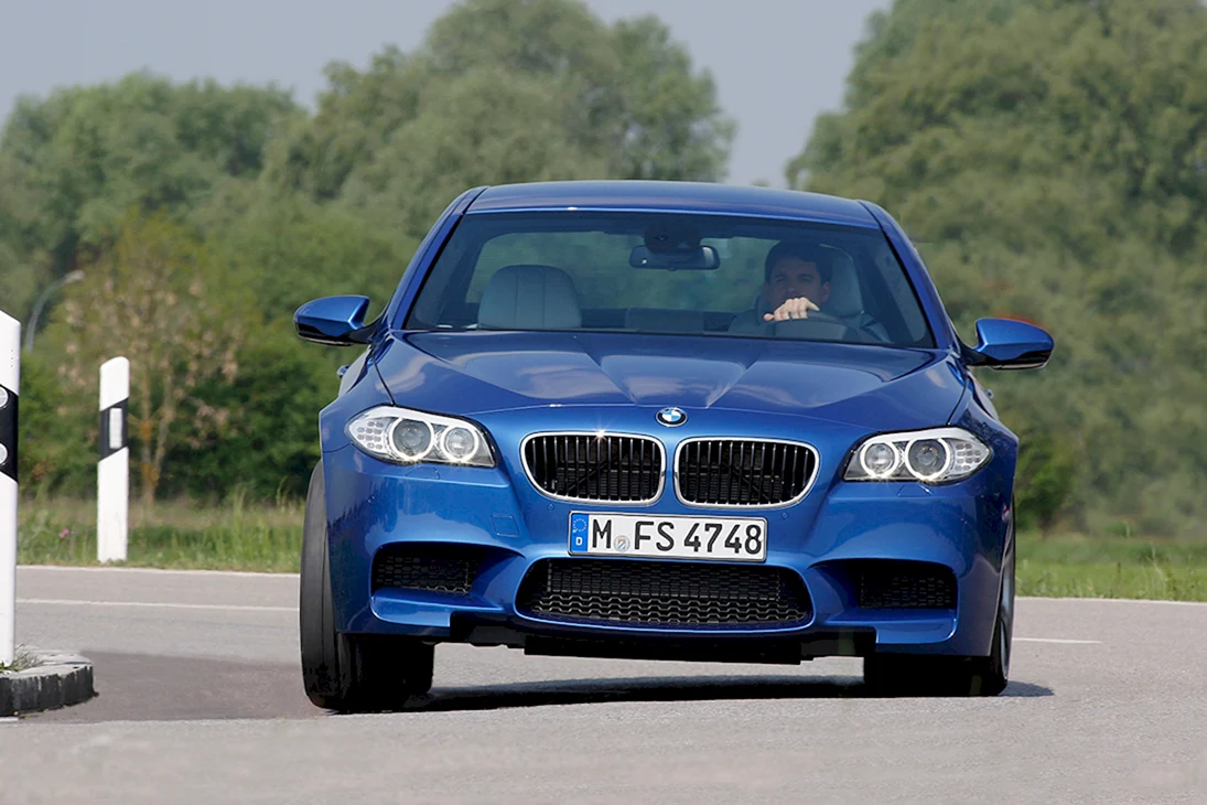 BMW m5 2011