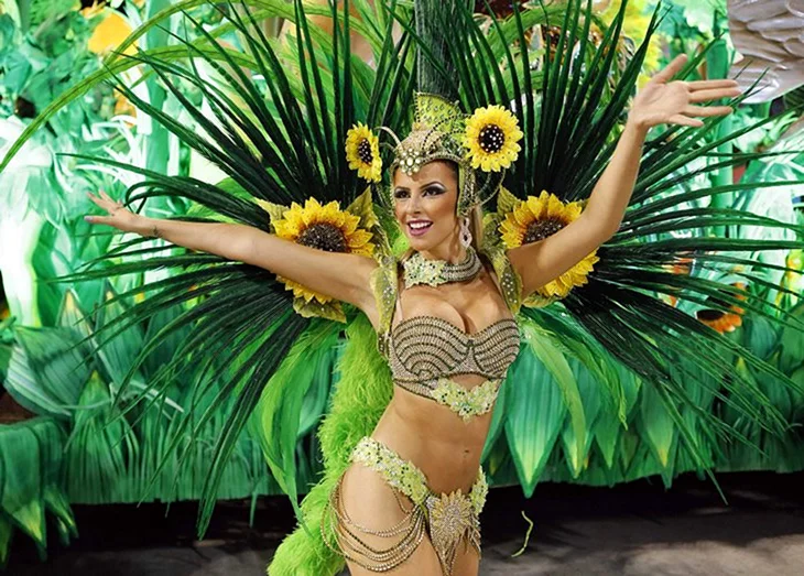 Бразилия Самба карнавал перья СПБ