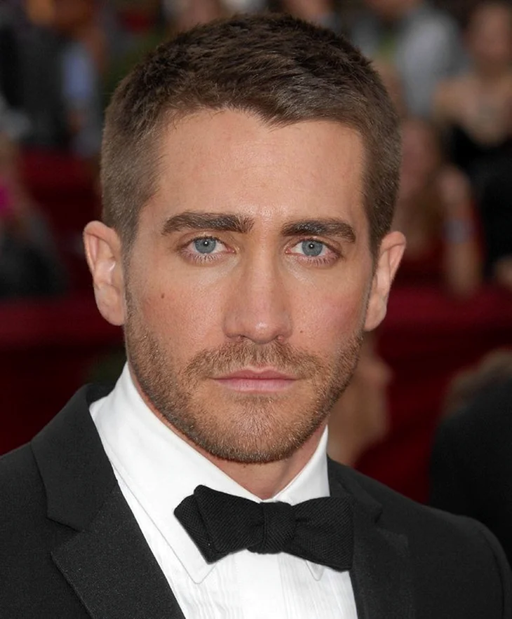 Jake Gyllenhaal стрижка