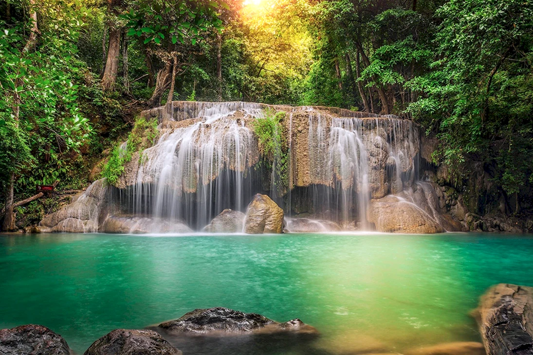 Каскад водопадов. Тайланд.