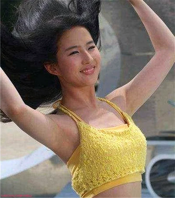 Liu Yifei Bikini