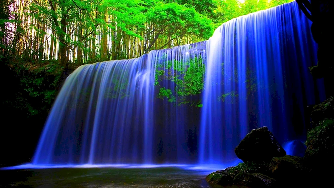 Музыкальный водопад